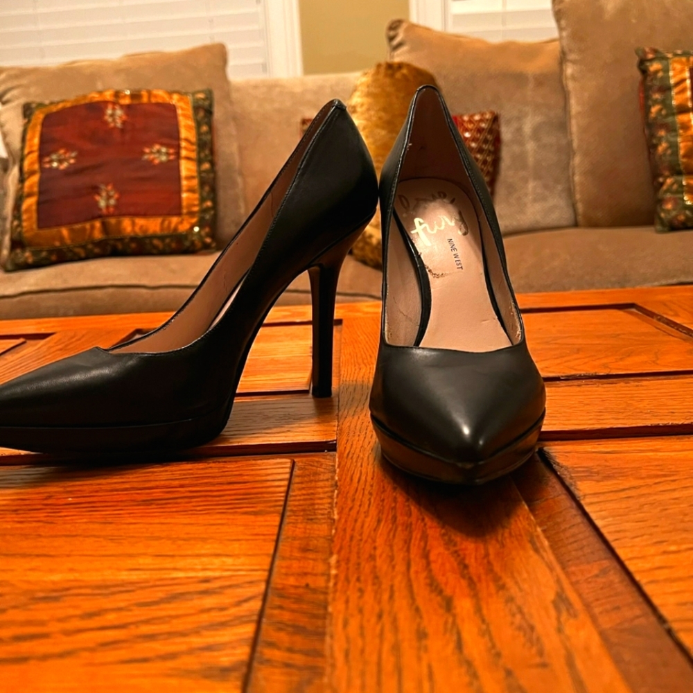 Nine west,9.5, sleek black,